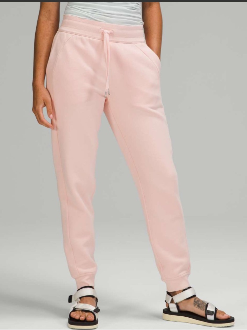 Lululemon Scuba High-Rise Jogger in pink mist